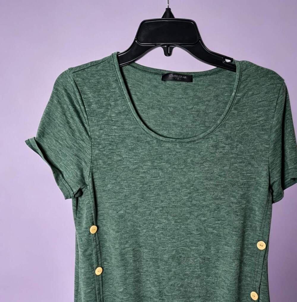 Green Scoop Neck Short Sleeve Top with Side Buttons